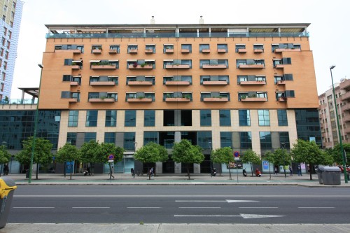 Garajes Edificio Menara - Galería de imágenes